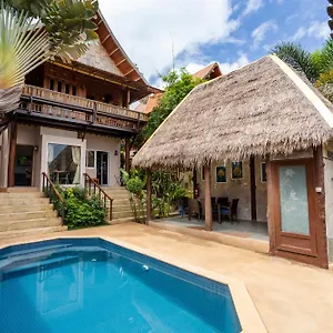 https://villa-ayutthaya-golden-pool-villas.koh-lantahotels.net
